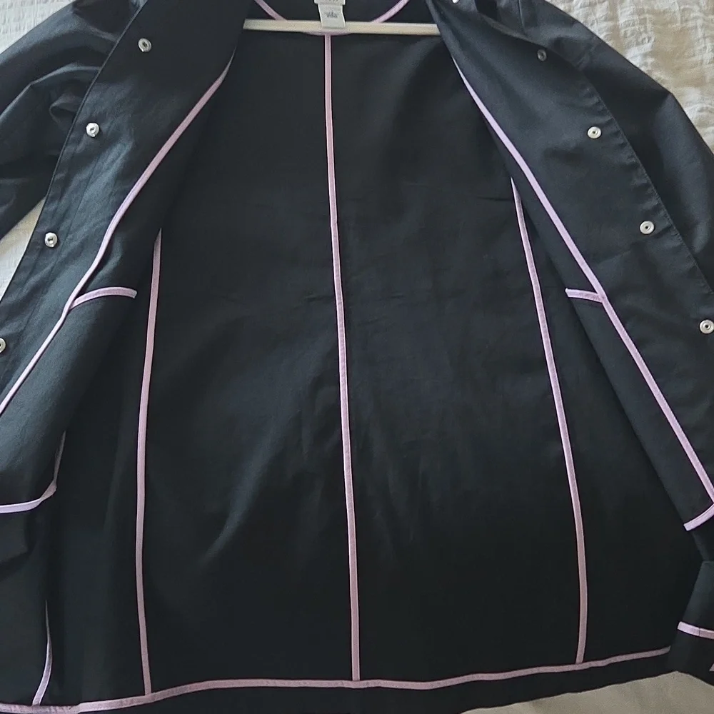 Like New Women's GAP Long Black Coat Jacket W/ Two Side Pockets Size XS